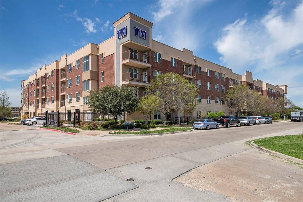 Carrollton, TX 75006,1100 W Trinity Mills Road #1014