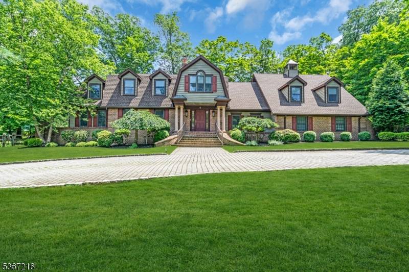 8 Old Dutch Rd, Warren Twp., NJ 07059