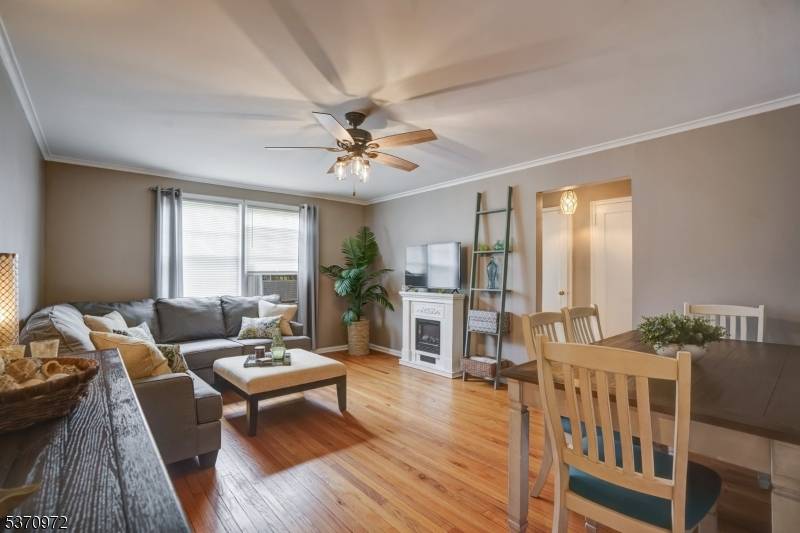 Verona Twp., NJ 07044,349 Bloomfield Ave #1