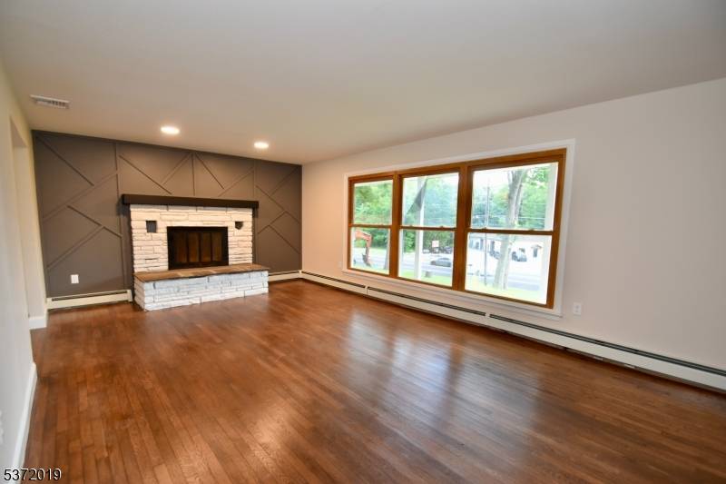 Hardyston Twp., NJ 07416,3203 State Rt 94