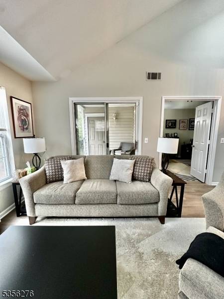 Clifton City, NJ 07012,16 Collura Ln