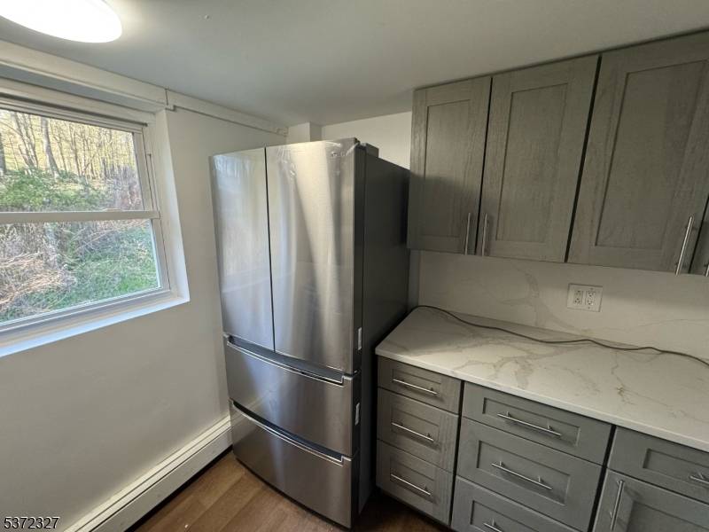 Washington Twp., NJ 07853,22 Spring Ln