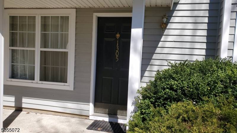 Mahwah Twp., NJ 07430,1305 Paddington Rd