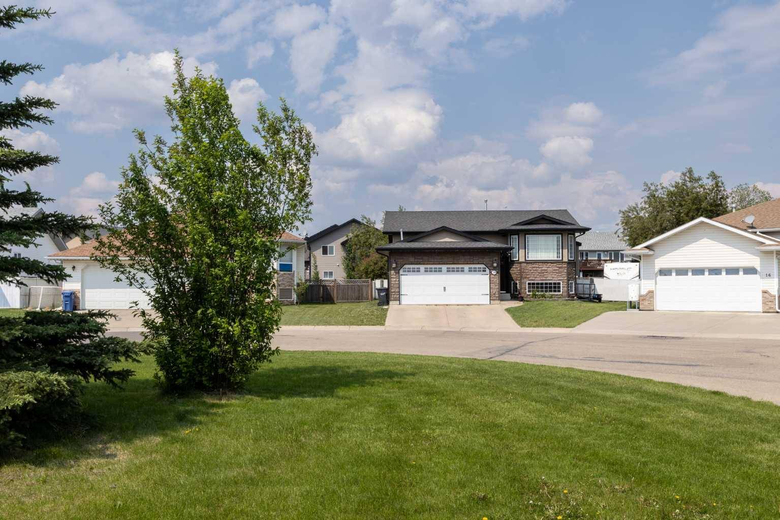 Penhold, AB T0M 1R0,20 Aspen Close