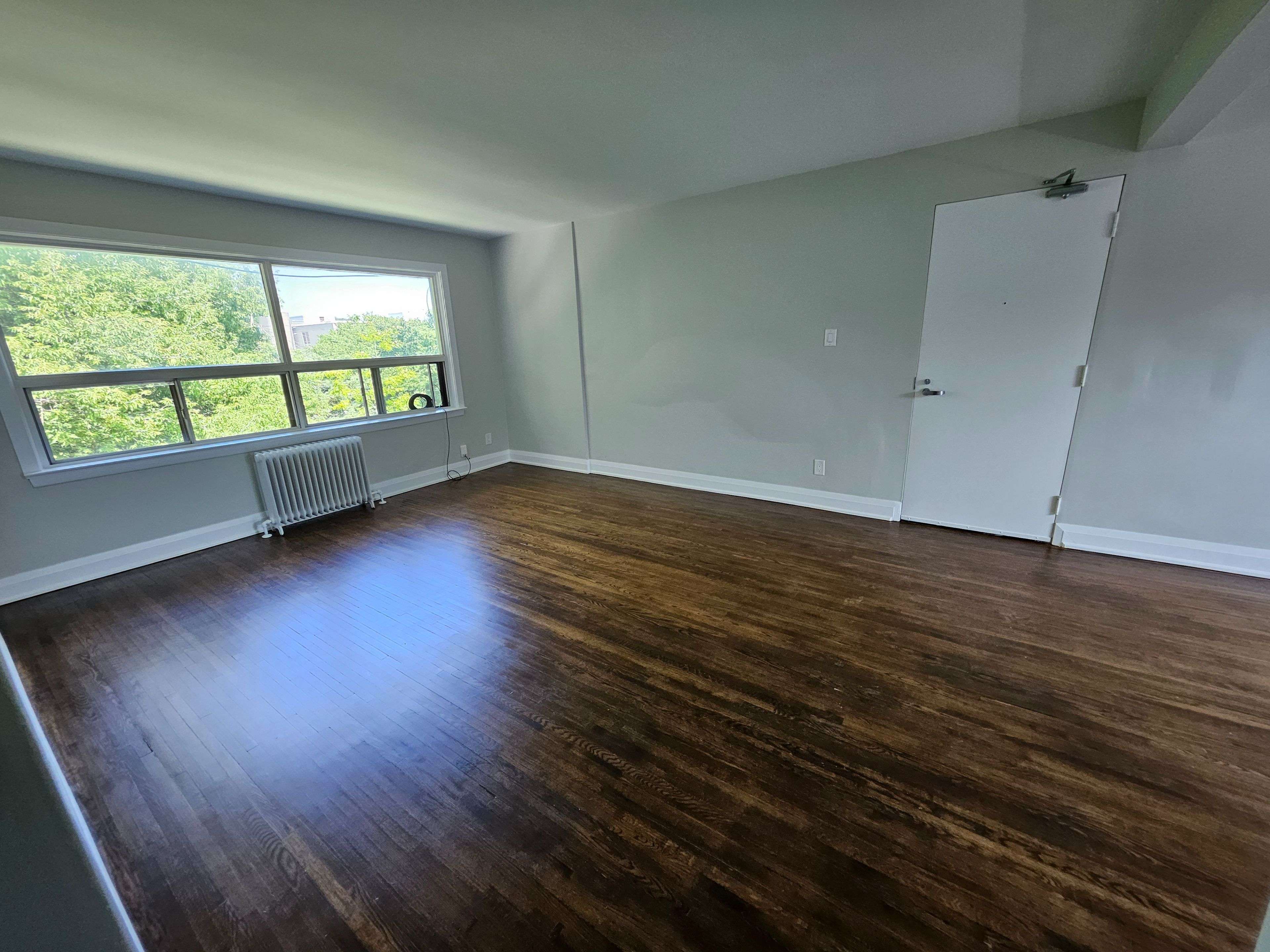 Toronto C03, ON M6C 3A2,450 Arlington AVE #5
