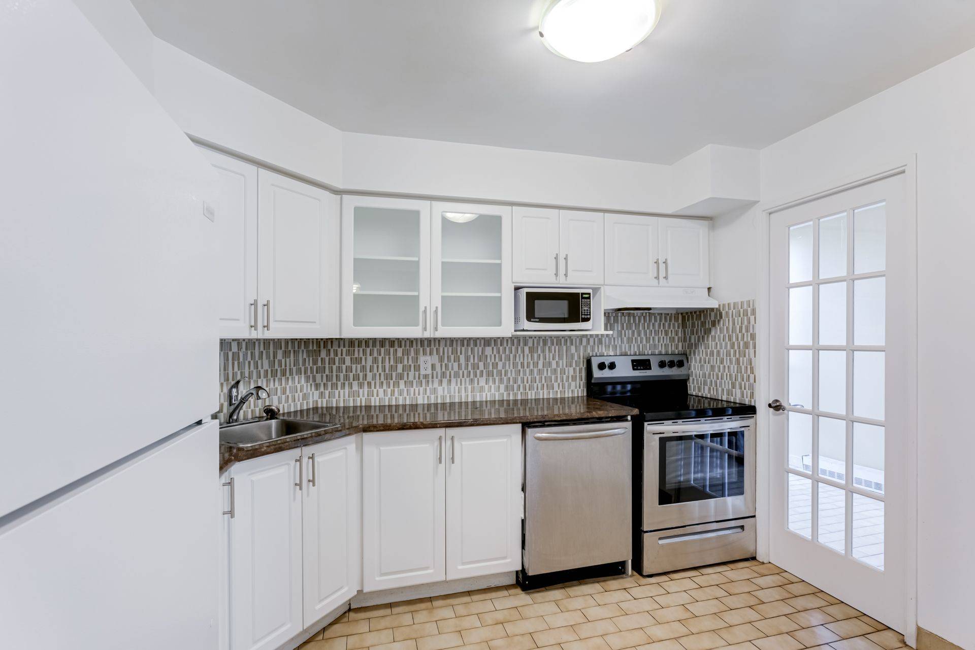 Toronto C14, ON M2M 4J3,5795 Yonge ST #405