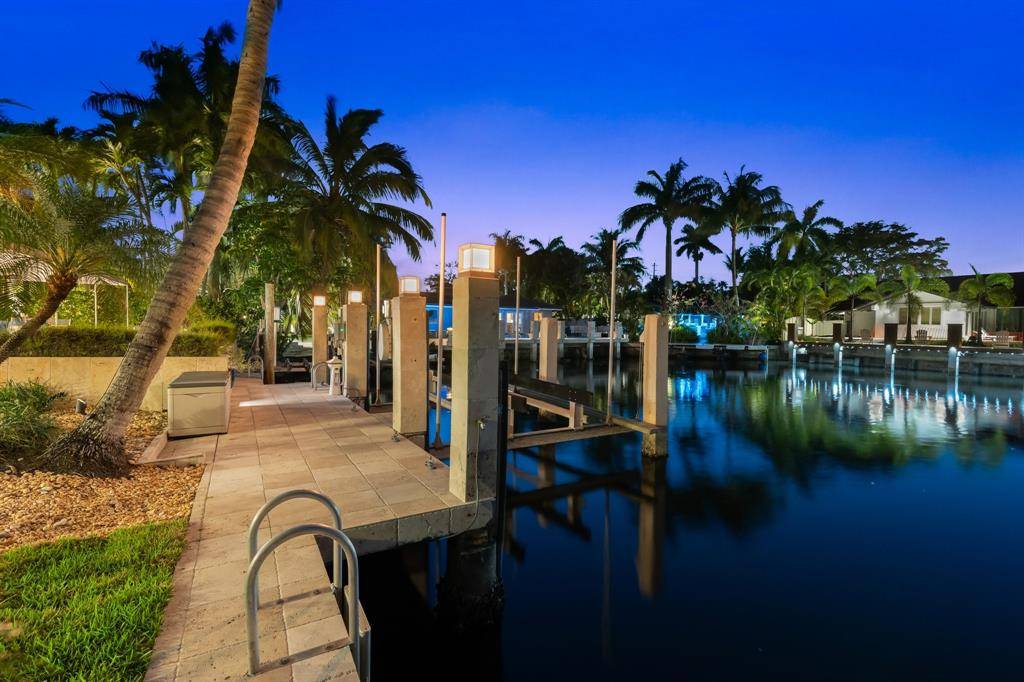 Fort Lauderdale, FL 33305,2809 NE 25 St