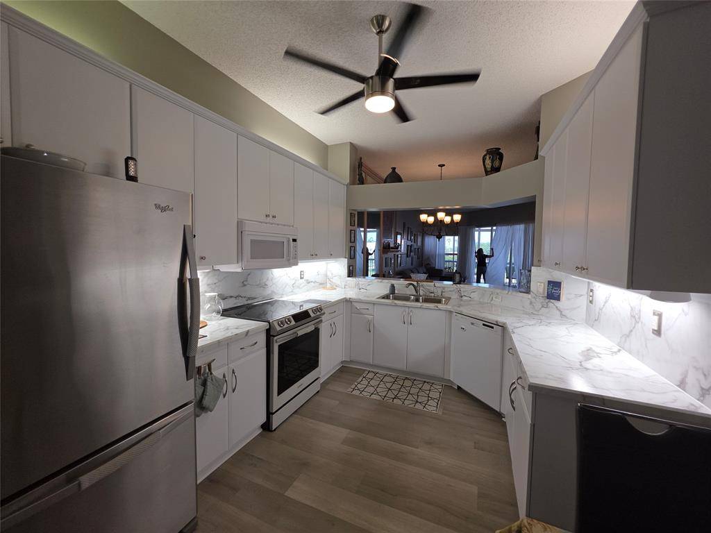Fort Lauderdale, FL 33321,7593 Granville Dr #411
