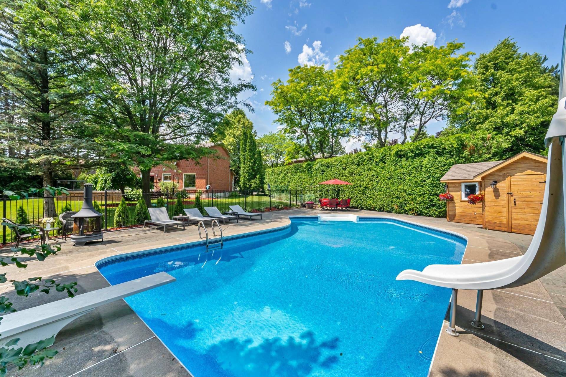 Richmond Hill, ON L4E 2N7,8 Cheval CT