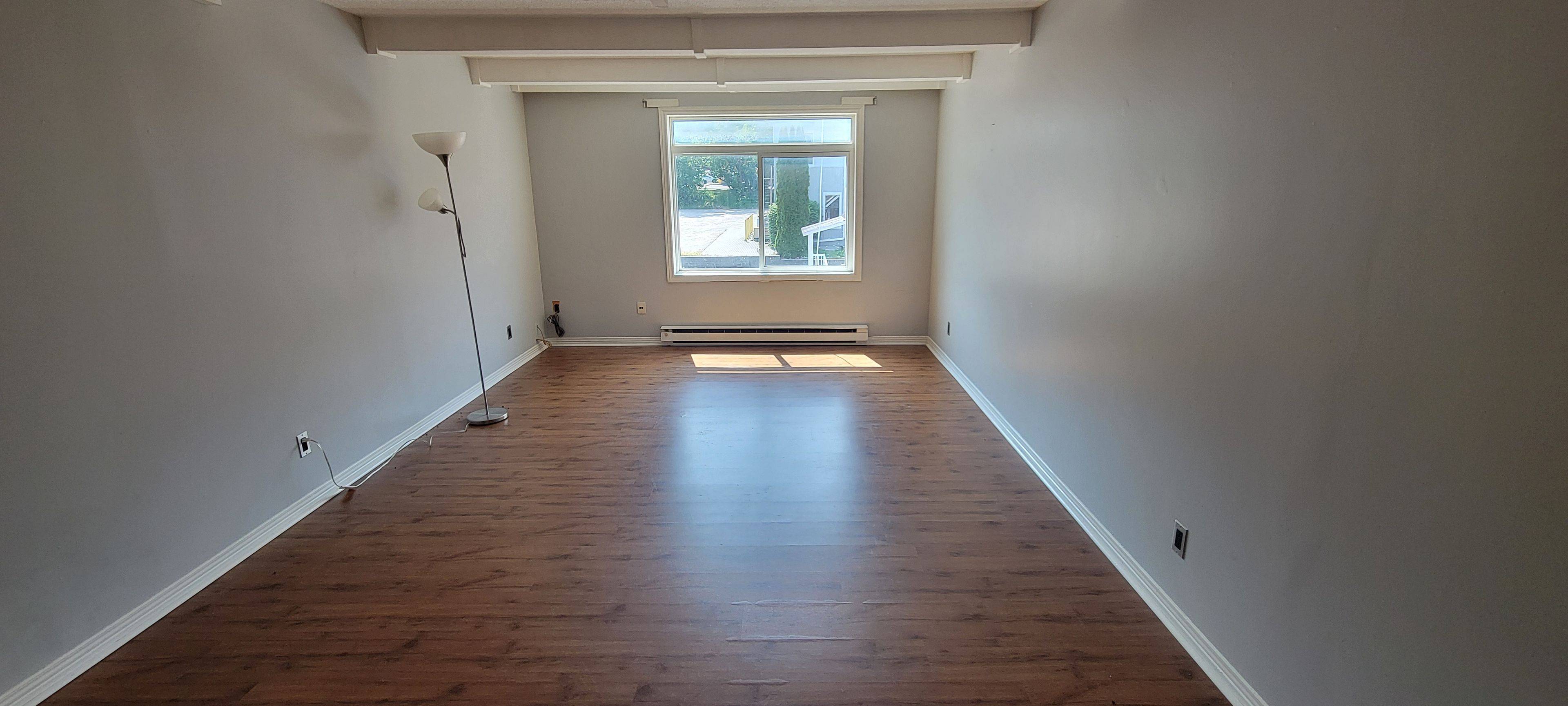 Midland, ON L4R 3K7,349 KING ST #2
