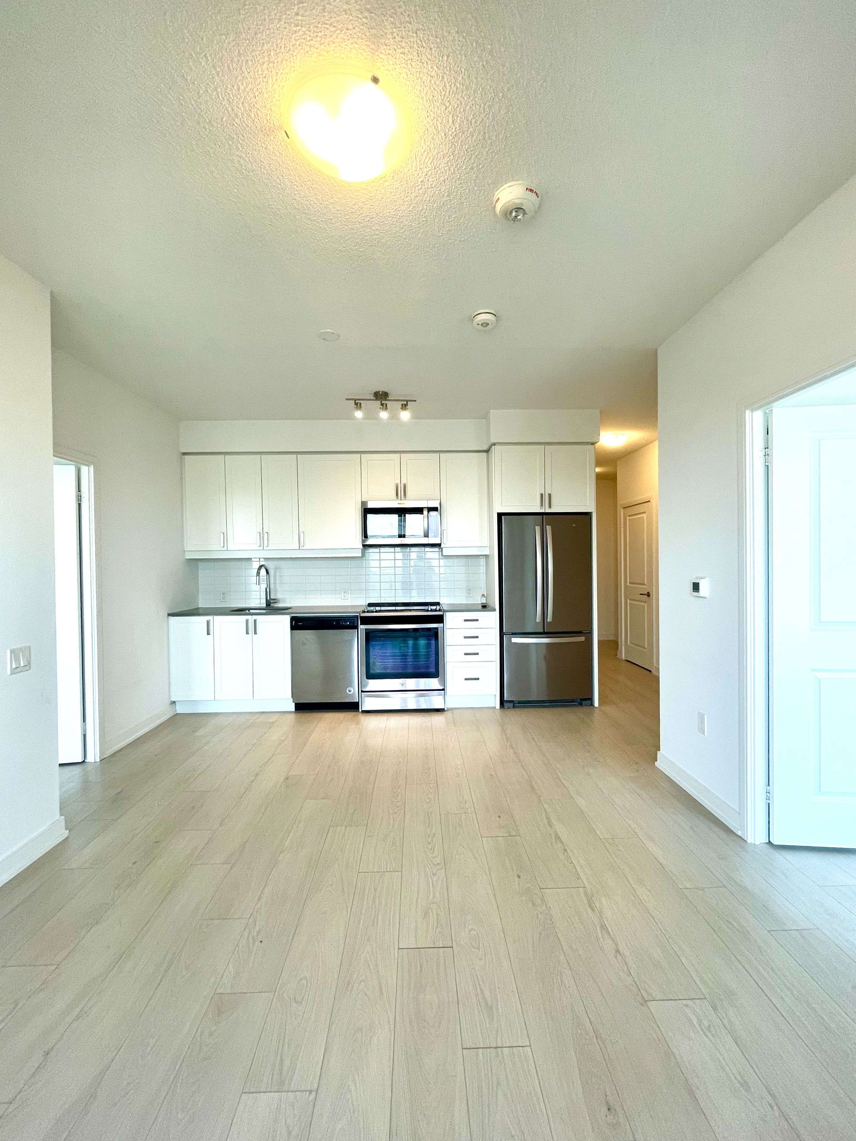 Mississauga, ON L4Z 4J8,8 Nahani WAY #2303
