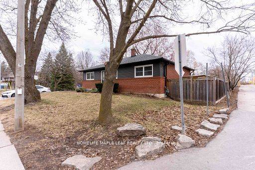 Milton, ON L9T 1V2,292 Woodward AVE