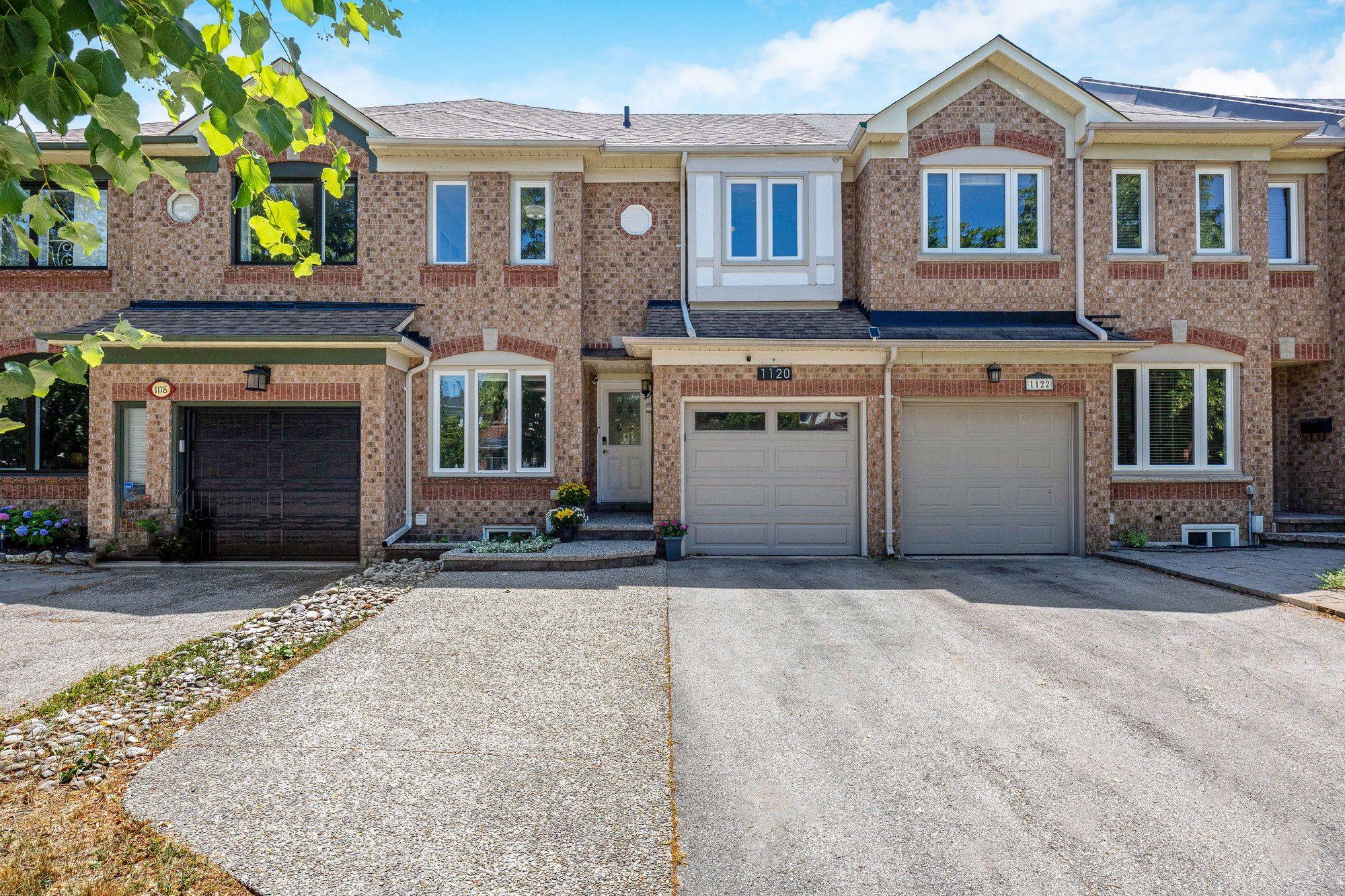 Oakville, ON L6J 7R3,1120 Gable DR