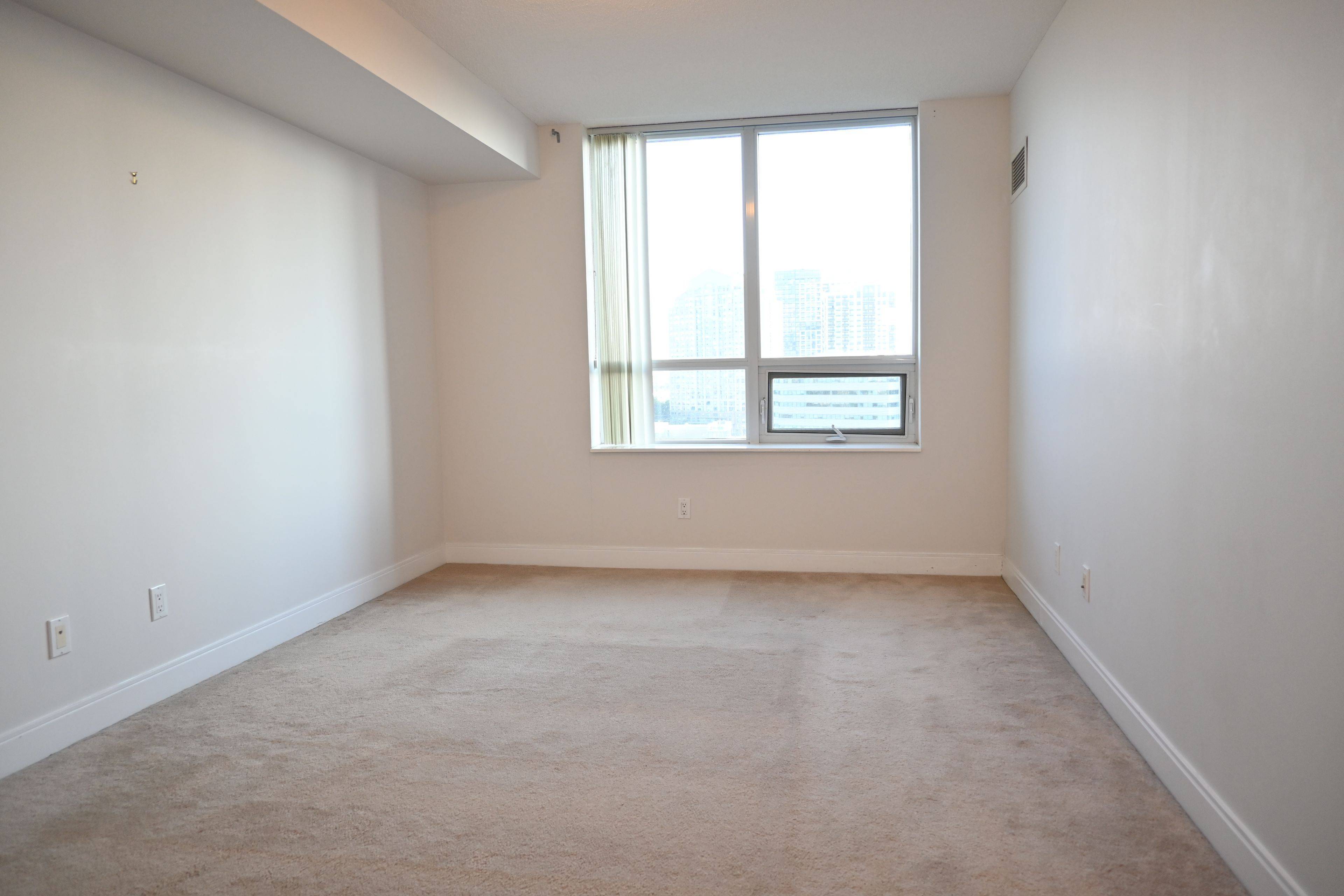 Toronto W08, ON M9B 0A2,35 Viking LN #1139