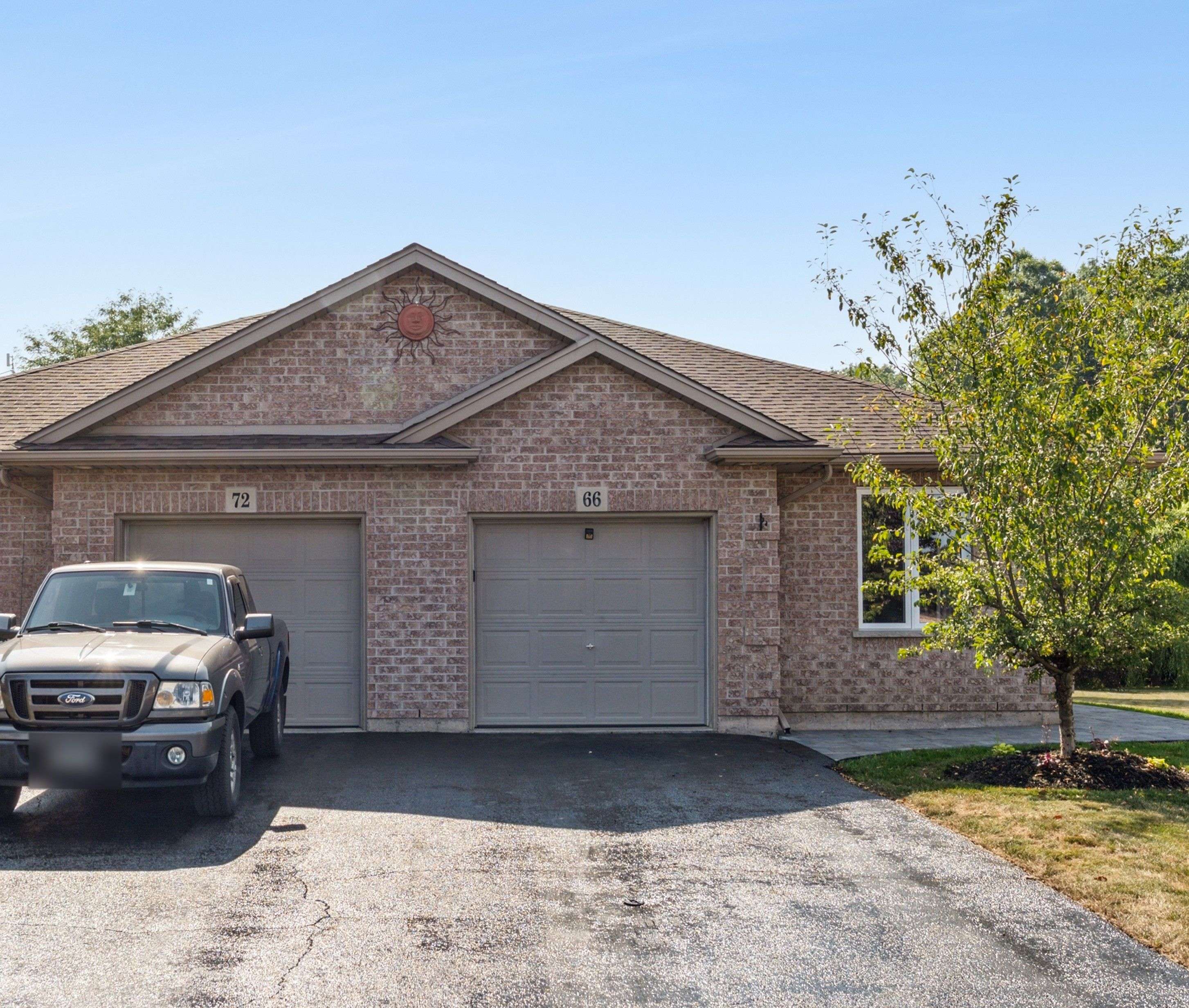 66 Bridgewater CT, Welland, ON L3C 7M6