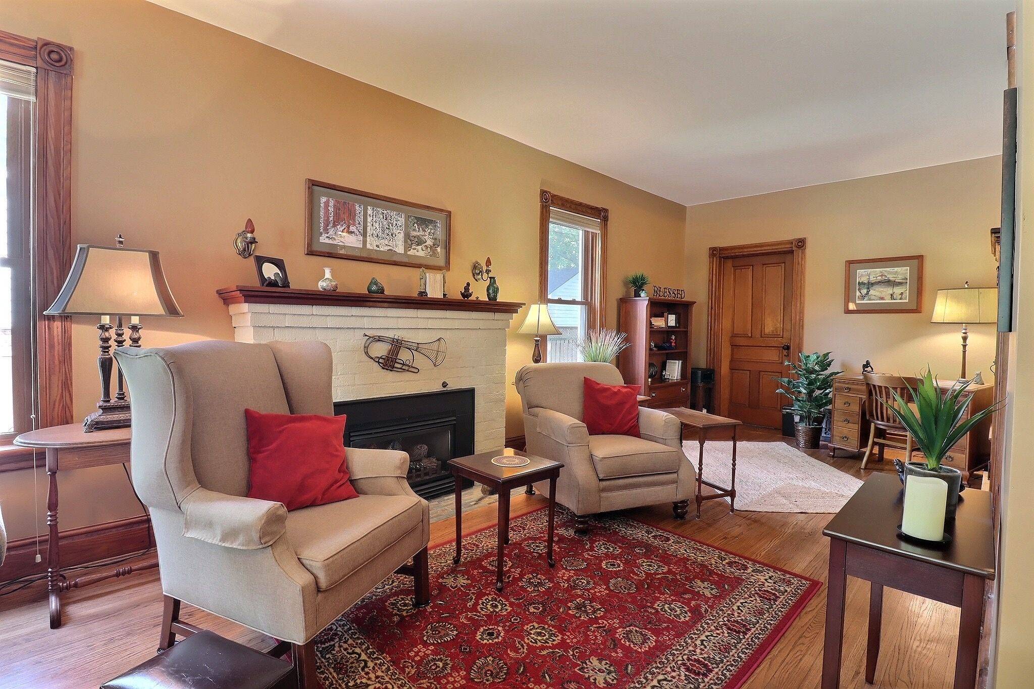 Strathroy-caradoc, ON N7G 1Z5,104 North ST N