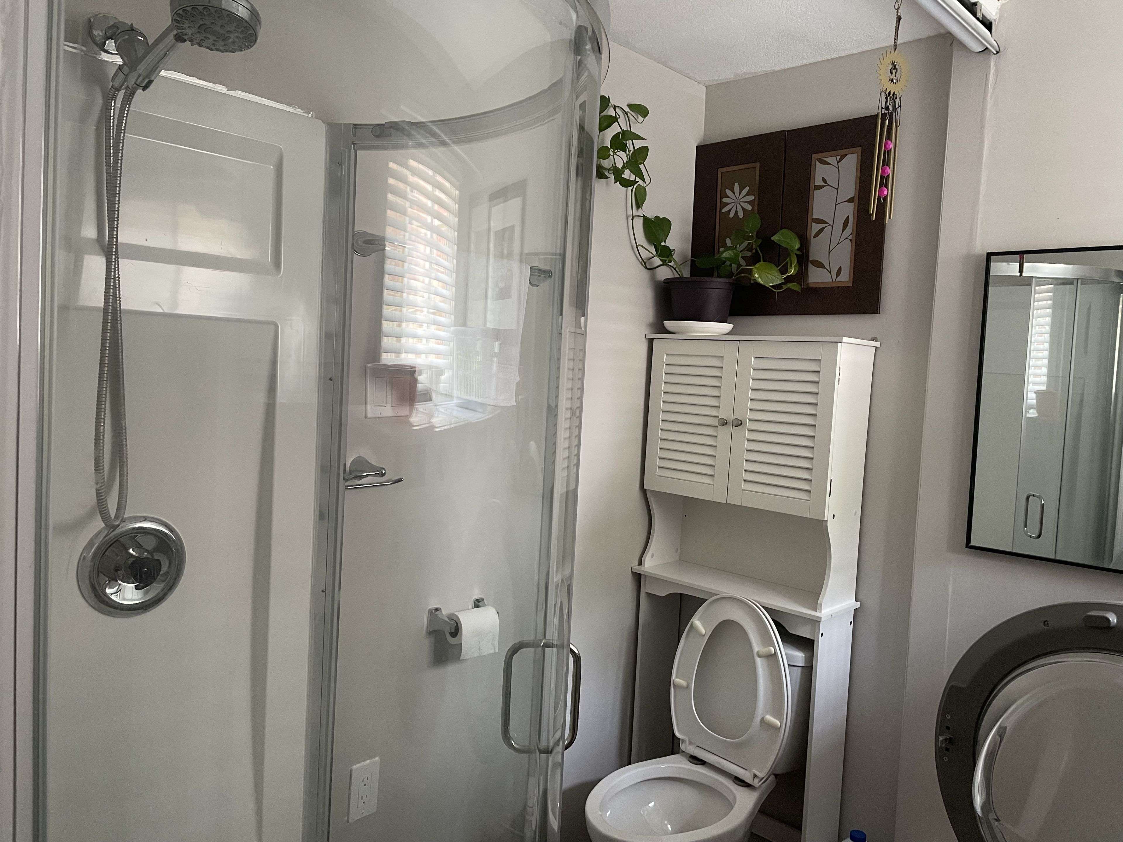 Guelph, ON N1E 3L2,226 Country Club DR #Bedroom (with Meal Plan)