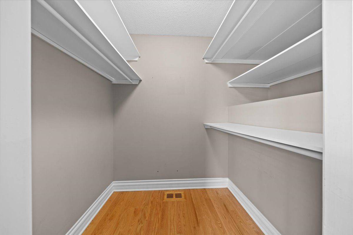1694 Toulouse CRES, Orleans - Convent Glen And Area, ON K1C 6K3