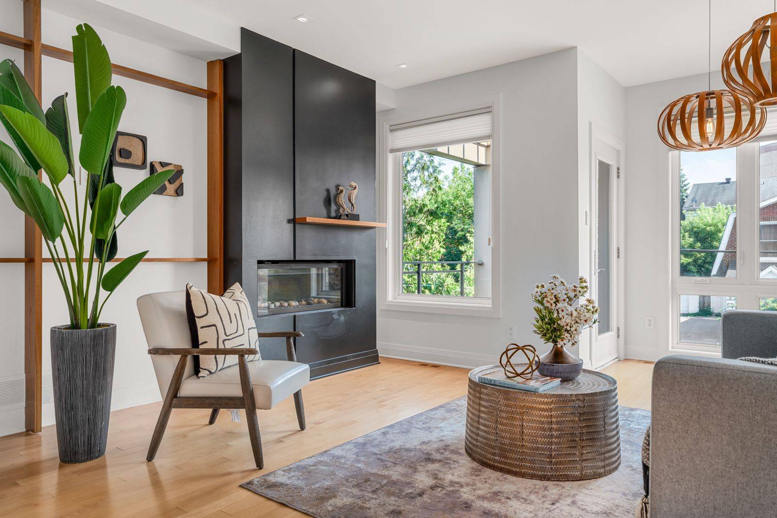 New Edinburgh - Lindenlea, ON K1M 1Y6,50 Bertrand ST