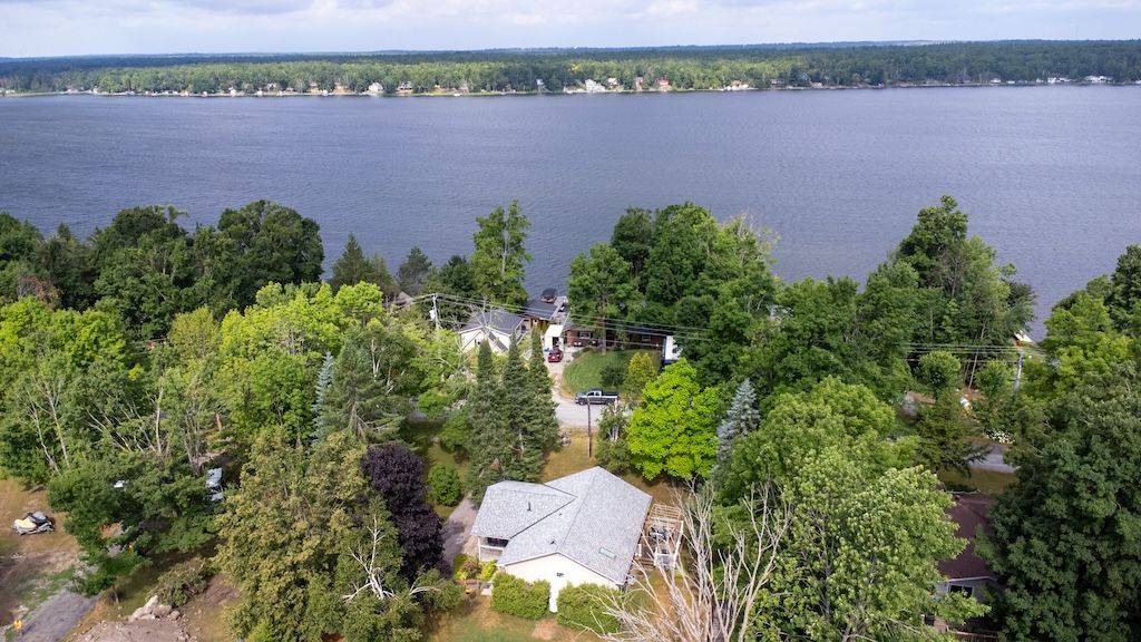 2811 Antelope TRL, Selwyn, ON K0L 2H0