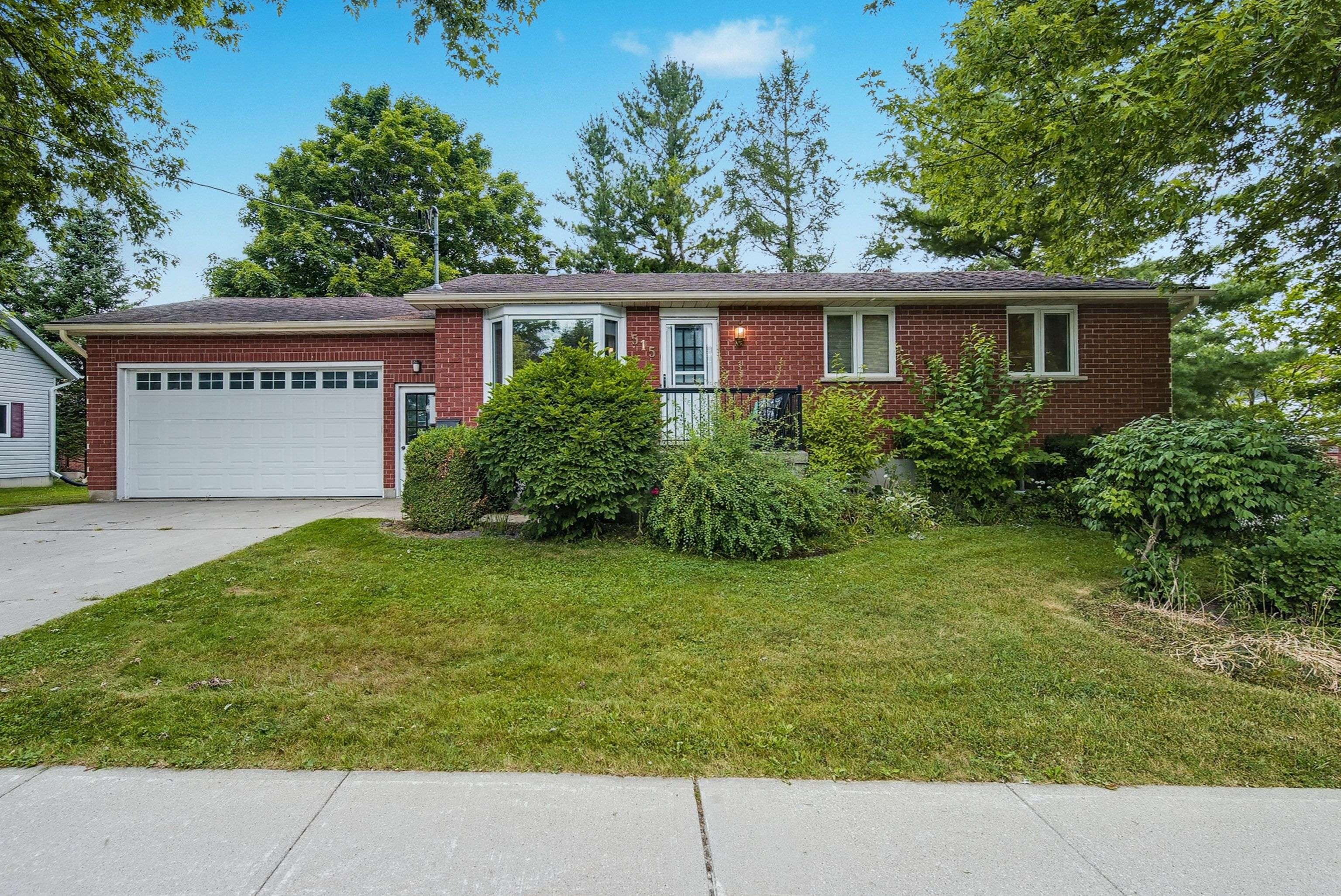 515 Elm AVE N, North Perth, ON N4W 3G3