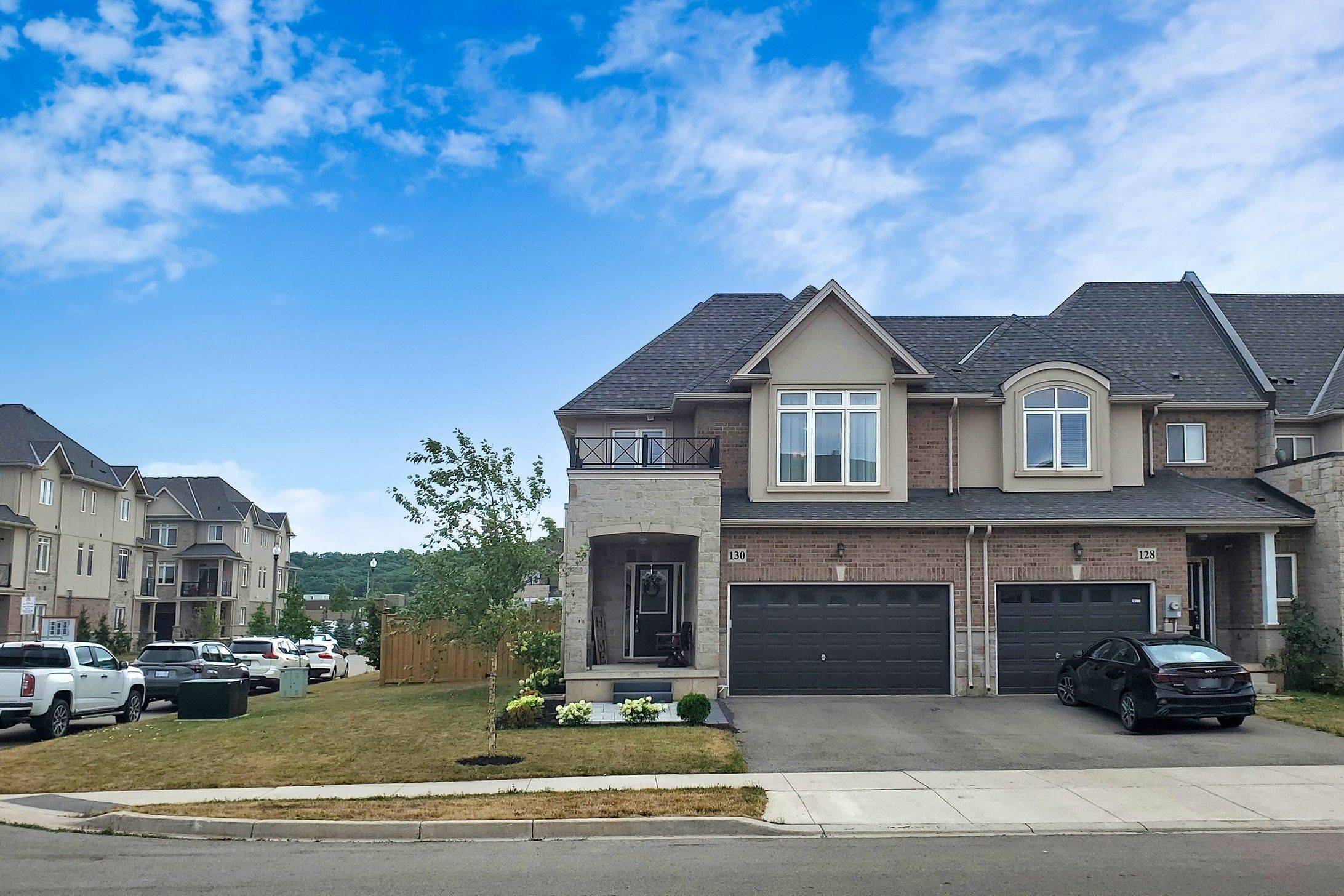 Hamilton, ON L8E 0J9,130 Sonoma LN