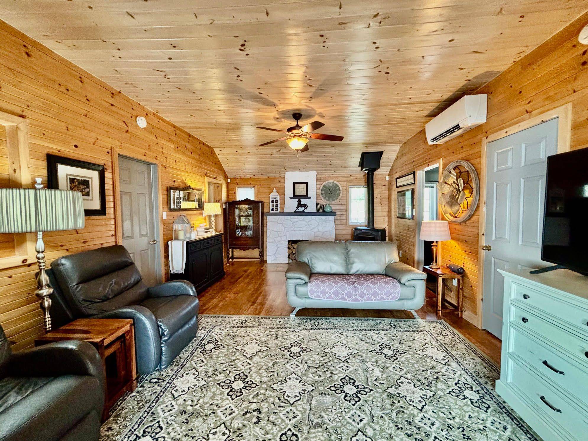 Kawartha Lakes, ON K0M 1N0,25 Bayview RD