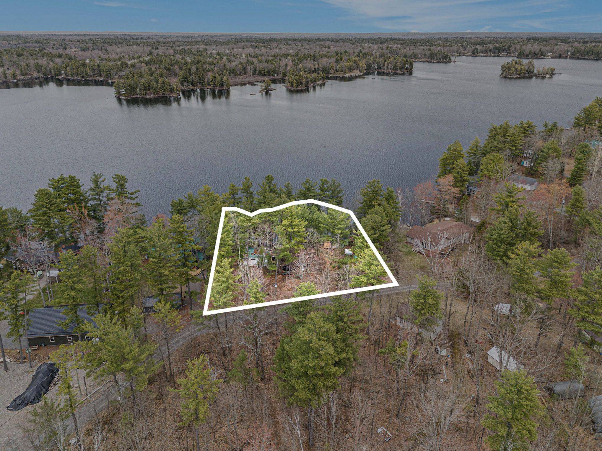 1176 Sparks LN, Frontenac, ON K0K 1Z0