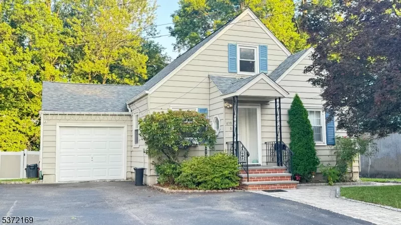 Clifton City, NJ 07012,499 MT. PROSPECT AVE