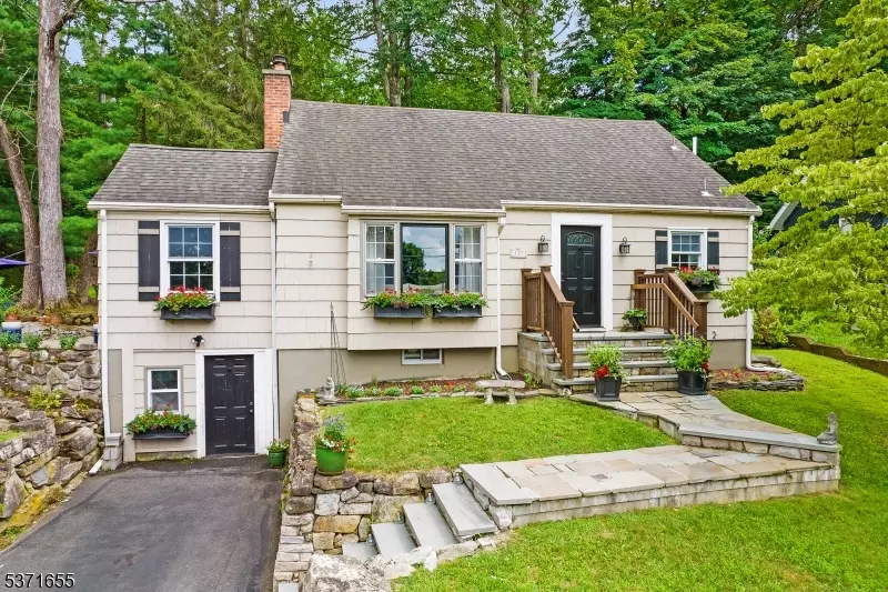 Sparta Twp., NJ 07871,137 Hillside Rd