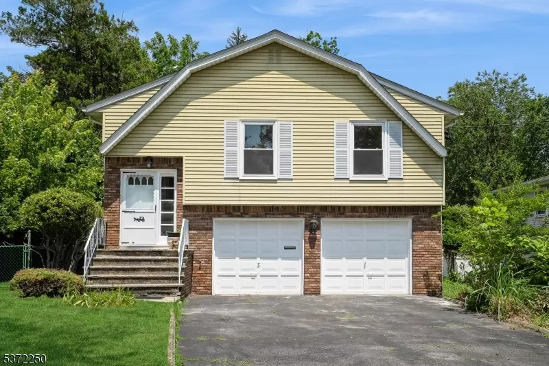West Orange Twp., NJ 07052,11 Gerdes Ave