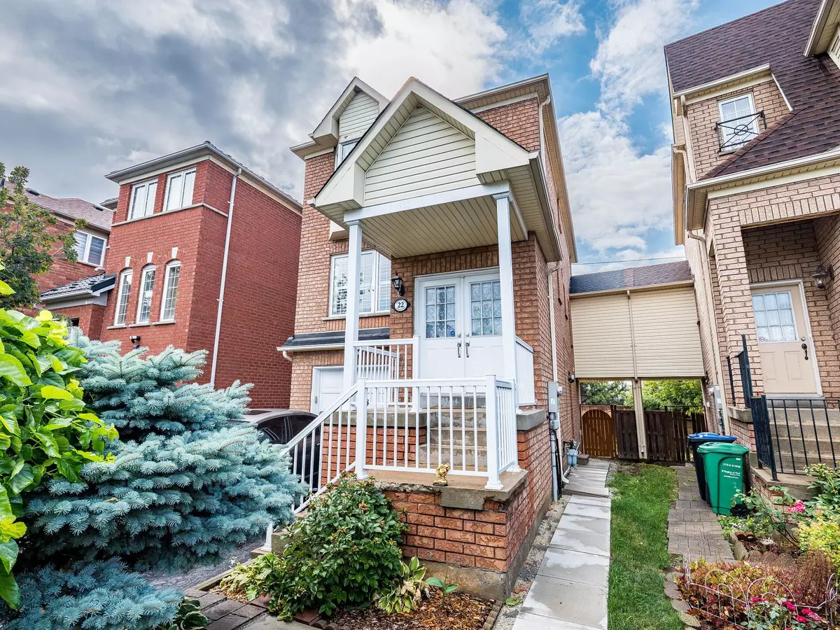 Brampton, ON L6P 1H5,22 Domenico CRES