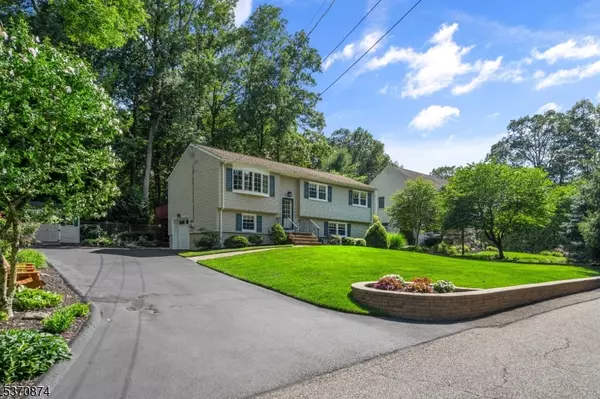 Bloomingdale Boro, NJ 07403,66 Overlook Rd