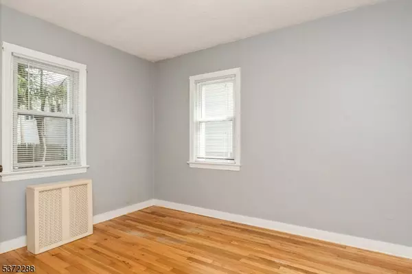 Kenilworth Boro, NJ 07033,552 Passaic Ave