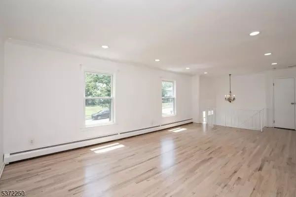 West Orange Twp., NJ 07052,11 Gerdes Ave