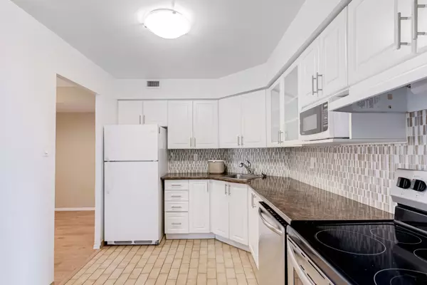 5795 Yonge ST #405, Toronto C14, ON M2M 4J3