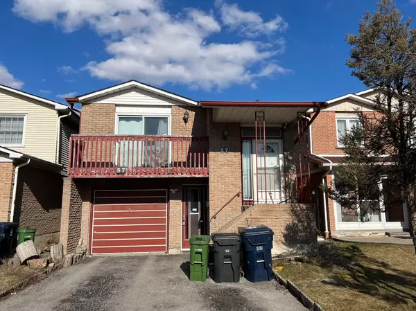 57 Copperwood SQ #Main, Toronto E07, ON M1V 2C2