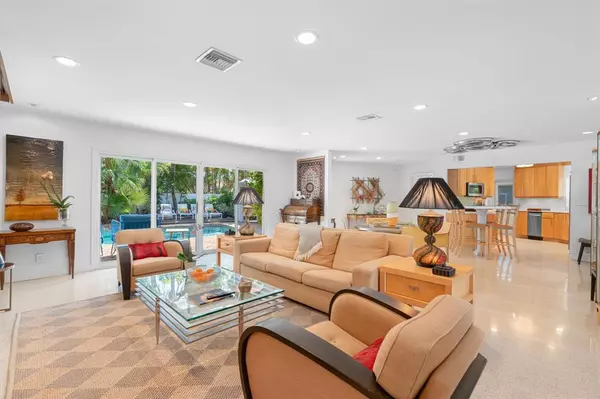Fort Lauderdale, FL 33305,2809 NE 25 St