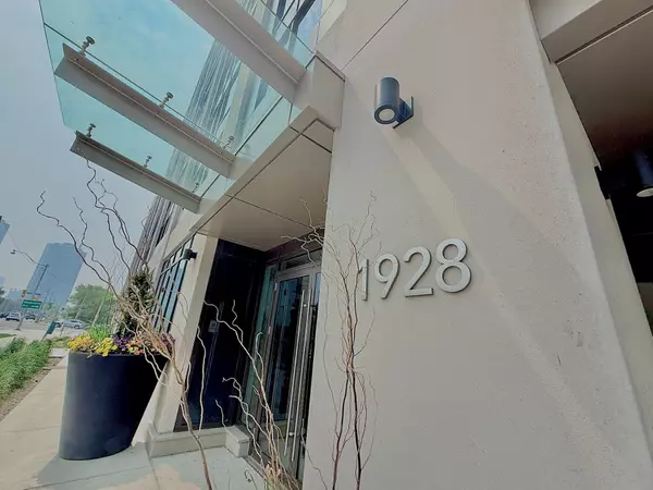 Toronto W01, ON M6S 0B1,1928 Lake Shore BLVD W #3605