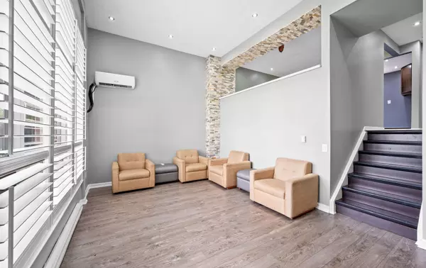Brampton, ON L6T 1W7,6 Darras CT
