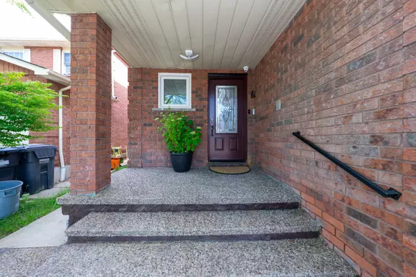 Brampton, ON L6W 3Y9,32 Payton CRES