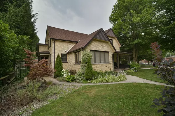Strathroy-caradoc, ON N7G 2H1,32 Arthur ST
