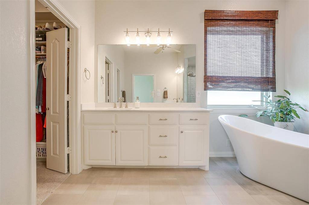 Haslet, TX 76052,13705 Northwest Court