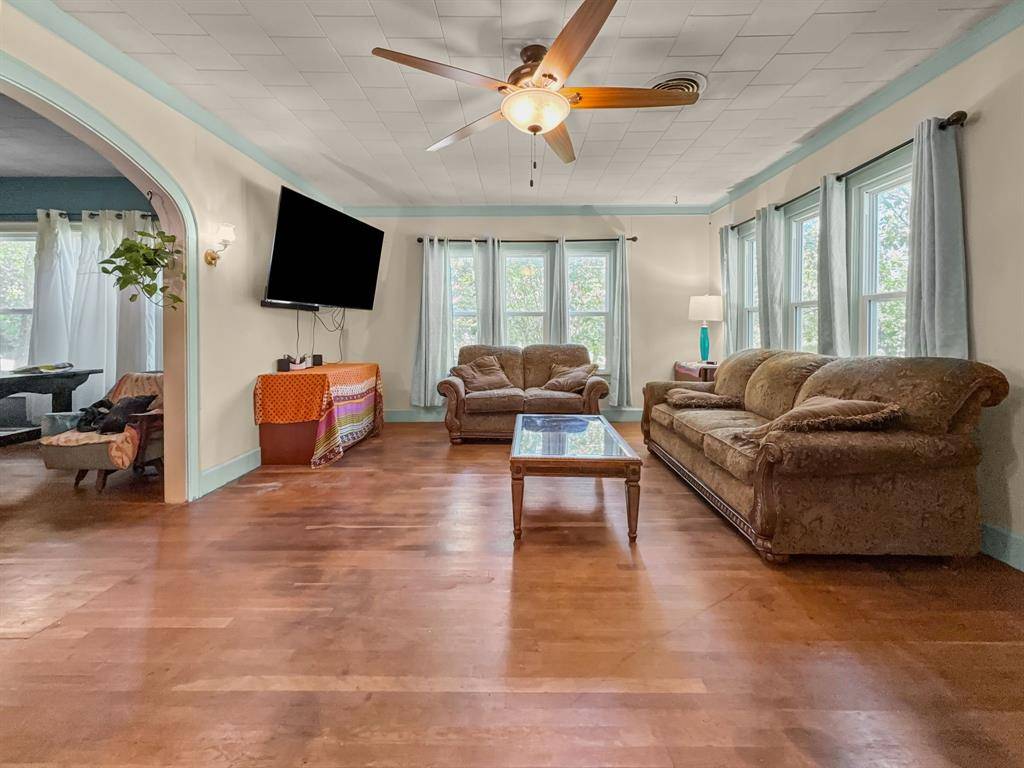 Hamilton, TX 76531,601 S Bell Street