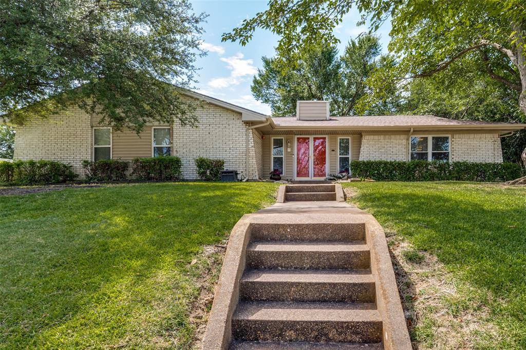 1310 Briar Hollow Lane, Garland, TX 75043