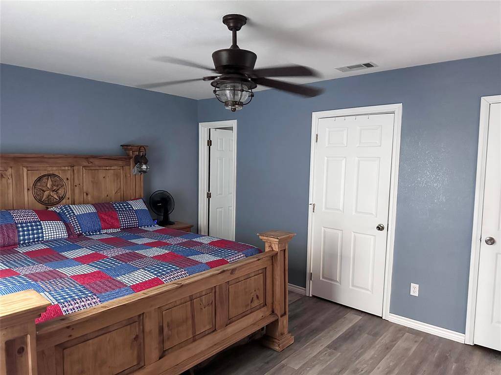 Savoy, TX 75479,12638 W Hwy 82