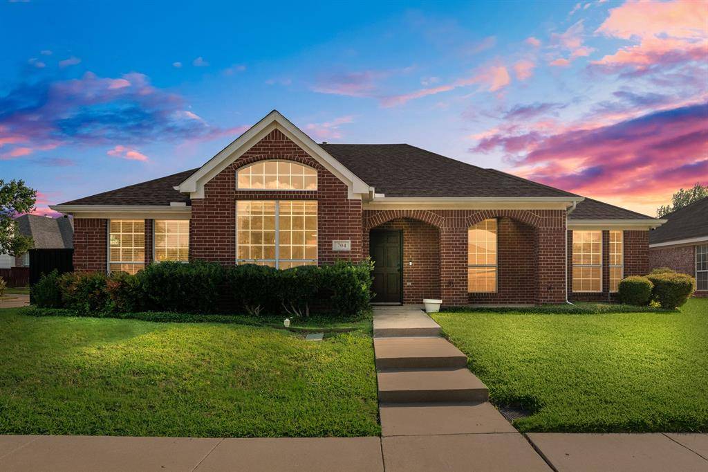 Lewisville, TX 75077,704 Summit Run