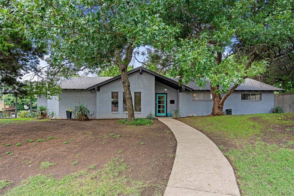 2724 Wooded Acres Drive, Waco, TX 76710