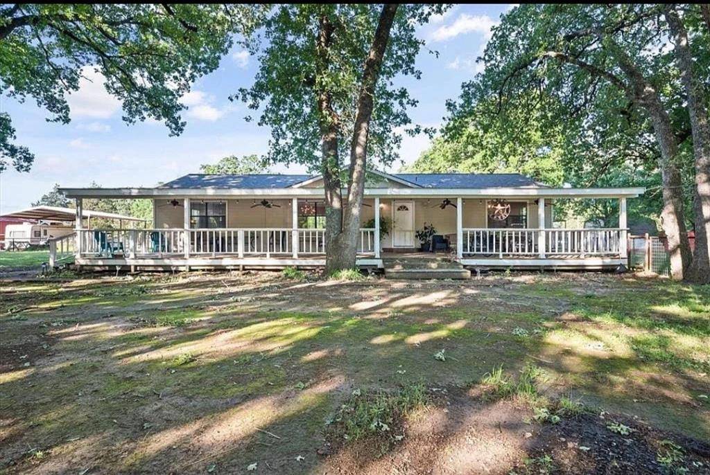 325 Driftwood Avenue, Streetman, TX 75859