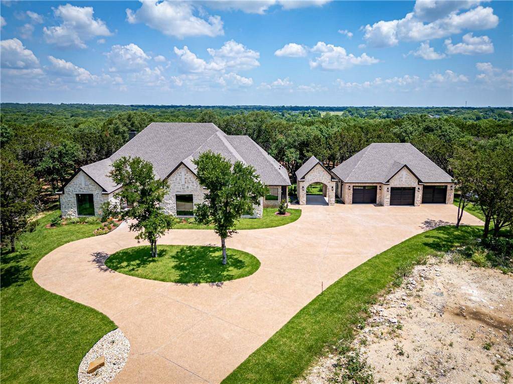 1136 Queen Elizabeth Drive, Mcgregor, TX 76657